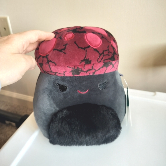 Squishmallow Gert Girly Goth Mushroom 7" NWT - Picture 3 of 6